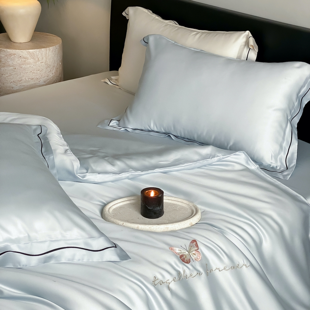 91家纺网 家纺一手货源 找家纺 FORTWO家纺原创设计（FOR TWO家纺） 2026新款兰精天丝绣花床单单床单床单单件 秘境-蓝