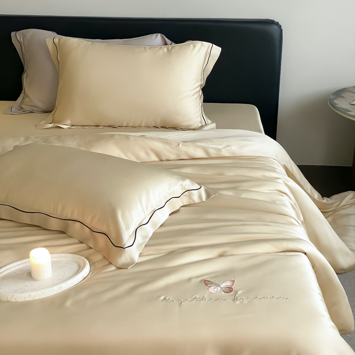 91家纺网 家纺一手货源 找家纺 FORTWO家纺原创设计（FOR TWO家纺） 2026新款兰精天丝绣花床笠单床笠床笠单件 秘境-香槟