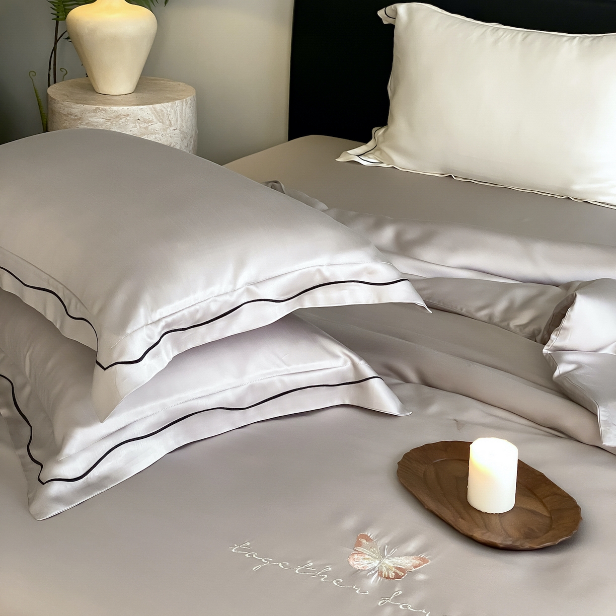 91家纺网 家纺一手货源 找家纺 FORTWO家纺原创设计（FOR TWO家纺） 2026新款兰精天丝绣花床笠单床笠床笠单件 秘境-灰