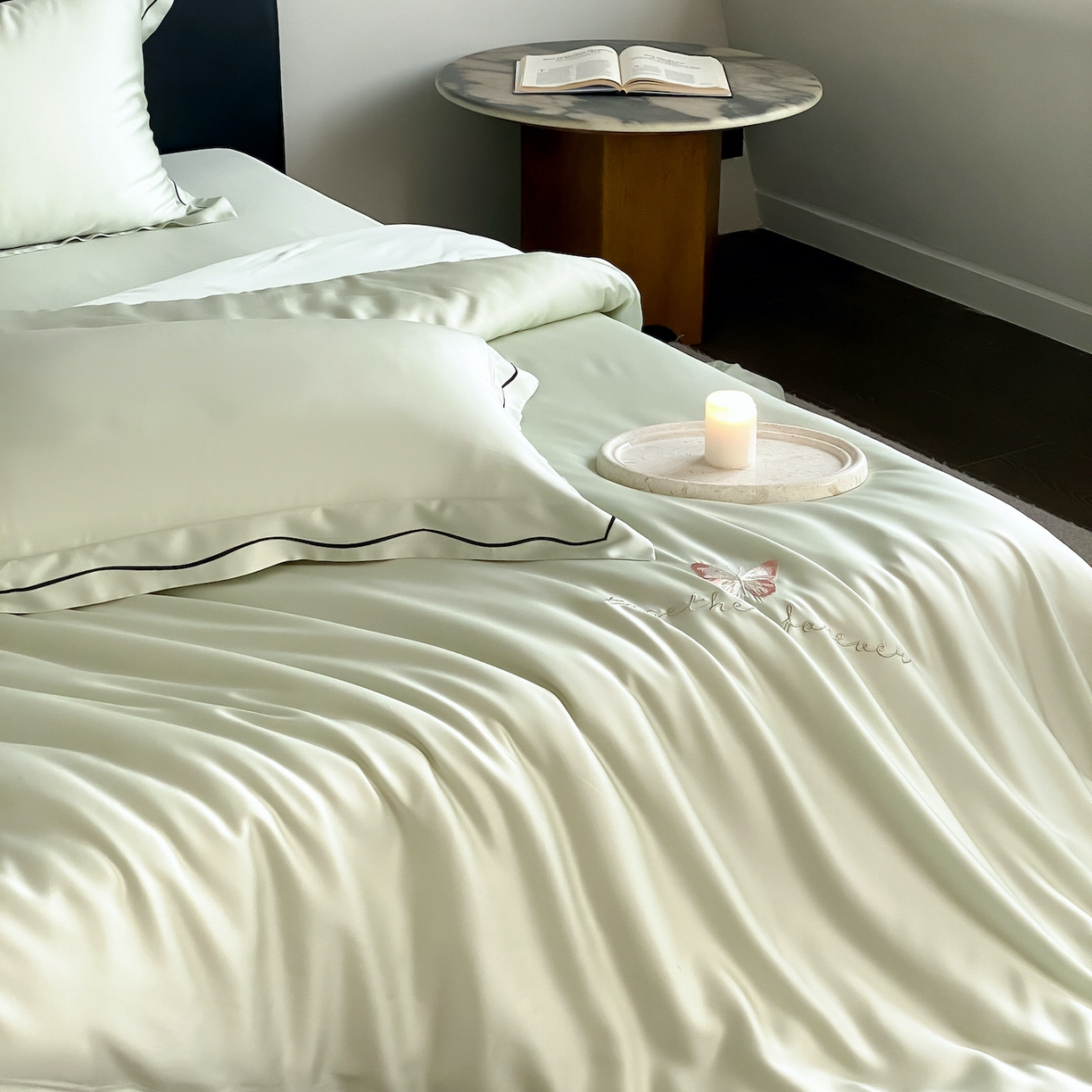 91家纺网 家纺一手货源 找家纺 FORTWO家纺原创设计（FOR TWO家纺） 2026新款兰精天丝绣花床笠单床笠床笠单件 秘境-绿