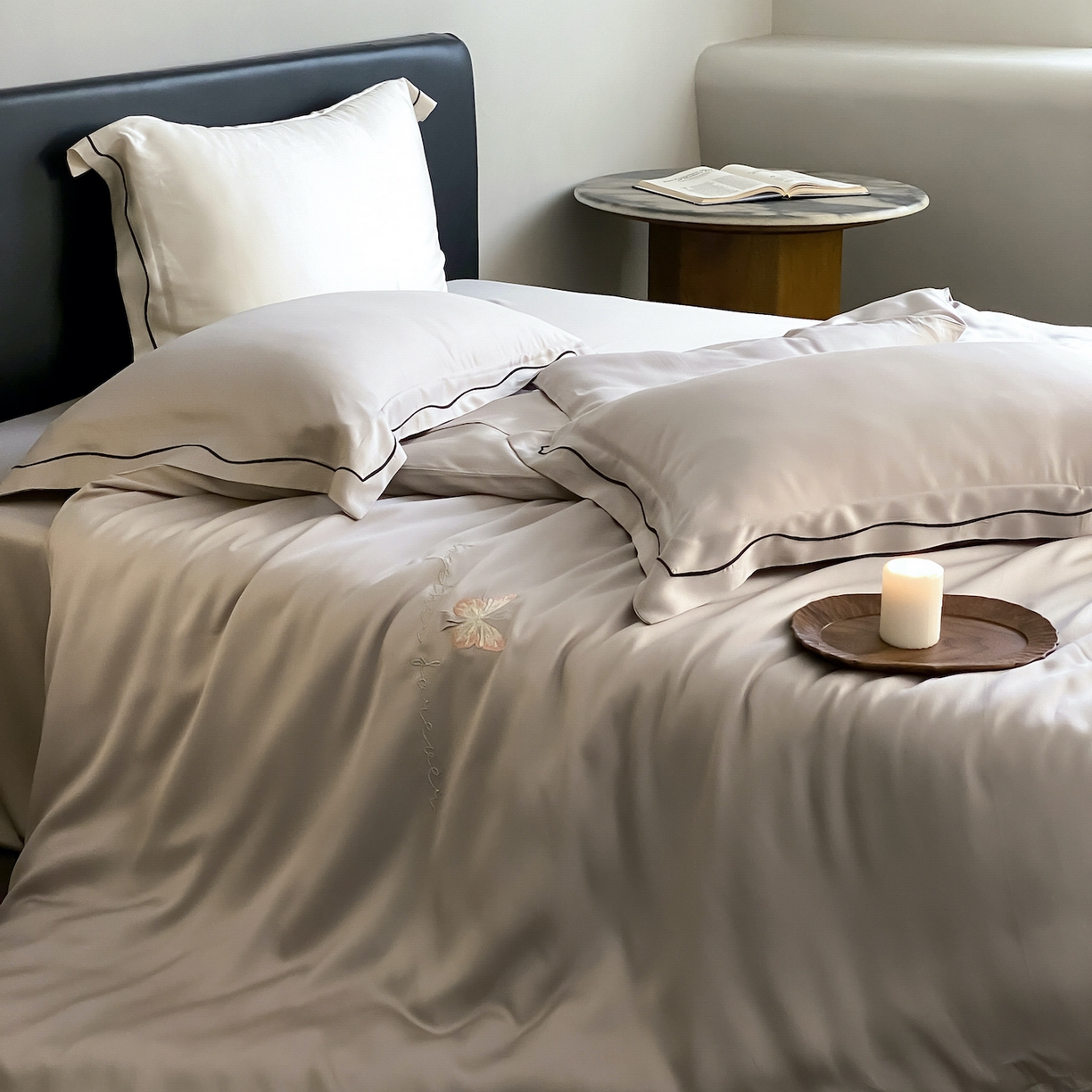 91家纺网 家纺一手货源 找家纺 FORTWO家纺原创设计（FOR TWO家纺） 2026新款兰精天丝绣花床笠单床笠床笠单件 秘境-灰