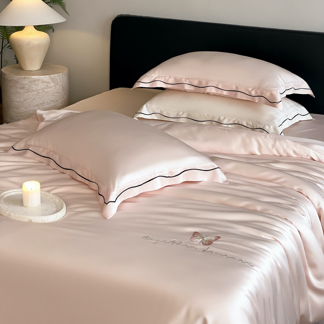 91家纺网 家纺一手货源 找家纺 FORTWO家纺原创设计（FOR TWO家纺） 2026新款兰精天丝绣花床笠单床笠床笠单件 秘境-粉