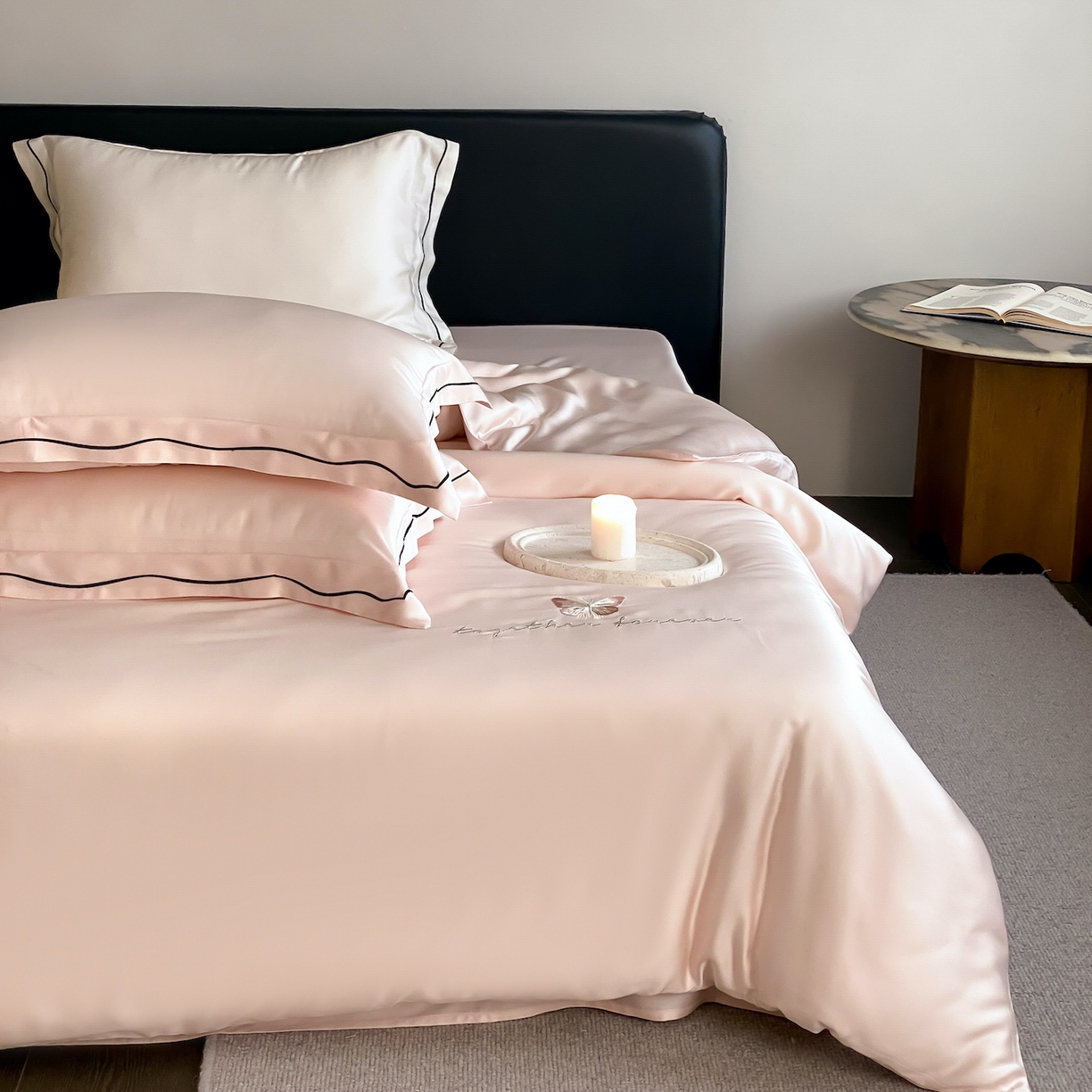 91家纺网 家纺一手货源 找家纺 FORTWO家纺原创设计（FOR TWO家纺） 2026新款兰精天丝绣花四件套 秘境-粉