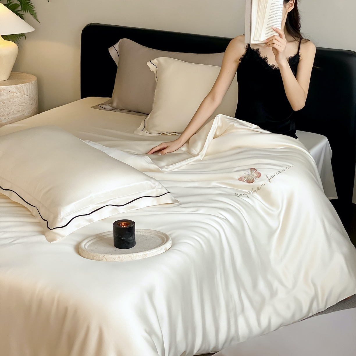 91家纺网 家纺一手货源 找家纺 FORTWO家纺原创设计（FOR TWO家纺） 2026新款兰精天丝绣花四件套 秘境-奶白