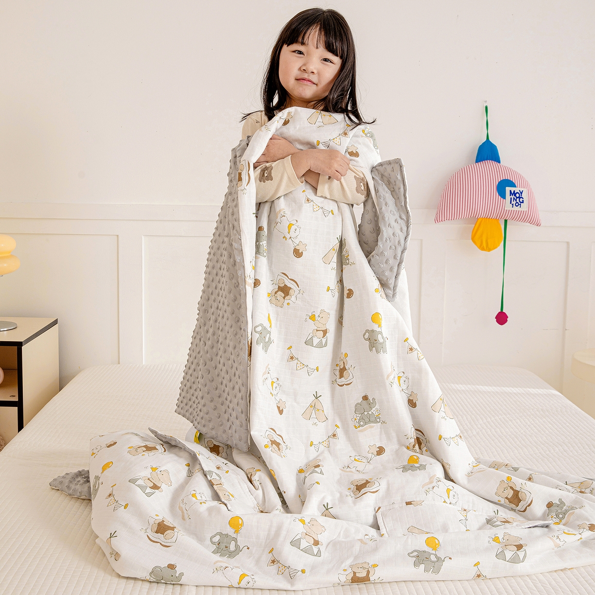 91家纺网 家纺一手货源 找家纺 十九色 2026春夏新款全棉华夫格纱布凉感防踢被拥抱被夏被夏凉被空调被 小伙伴