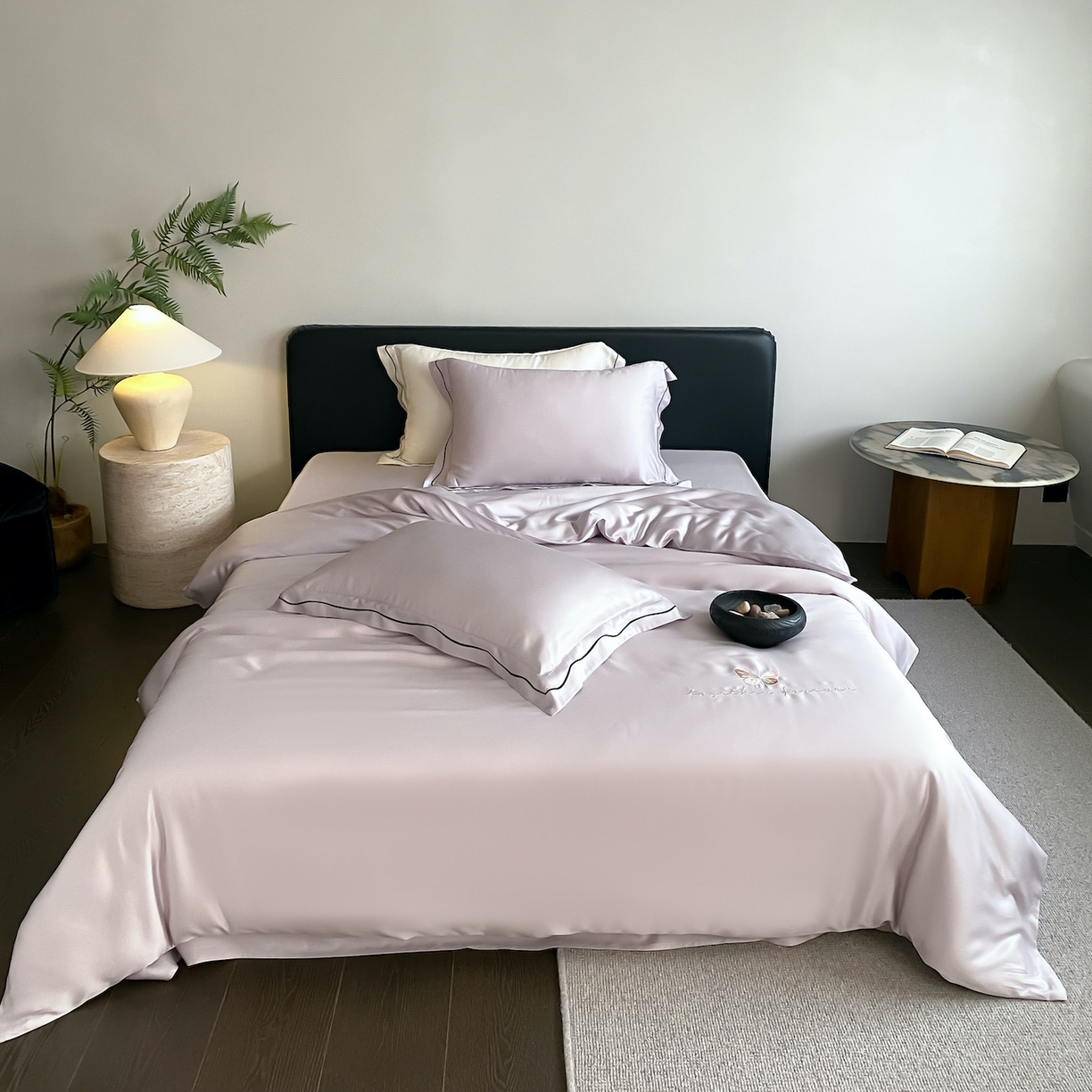 91家纺网 家纺一手货源 找家纺 FORTWO家纺原创设计（FOR TWO家纺） 2026新款兰精天丝绣花四件套 秘境-紫