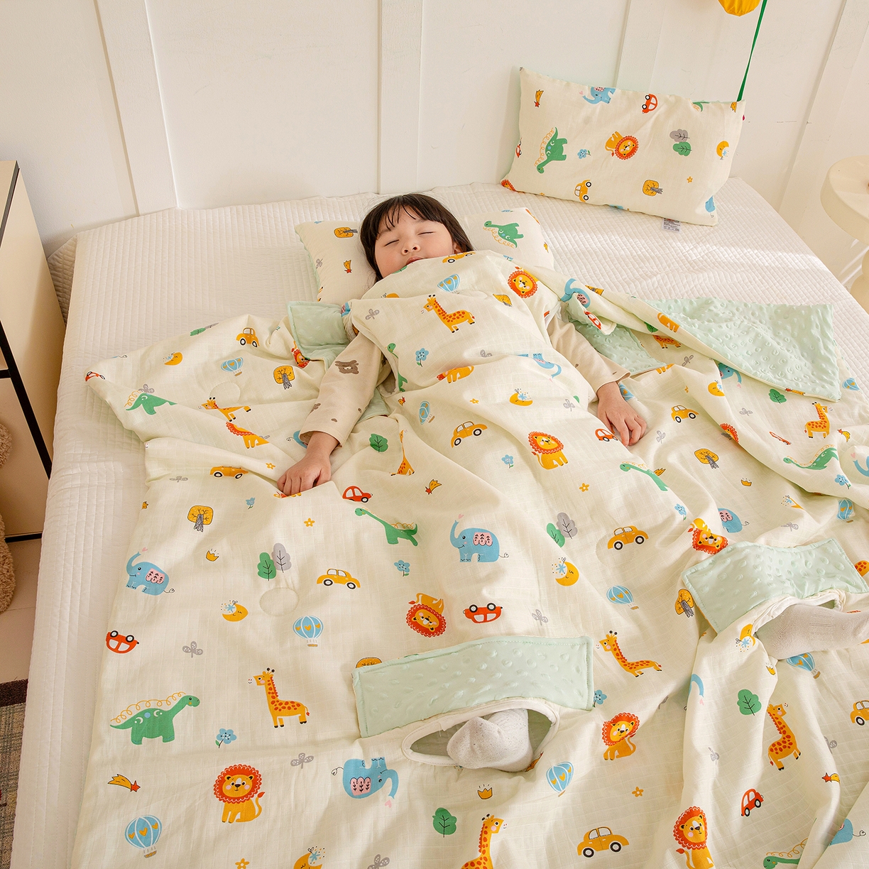 91家纺网 家纺一手货源 找家纺 十九色 2026春夏新款全棉华夫格纱布凉感防踢被拥抱被夏被夏凉被空调被 萌宠车旅