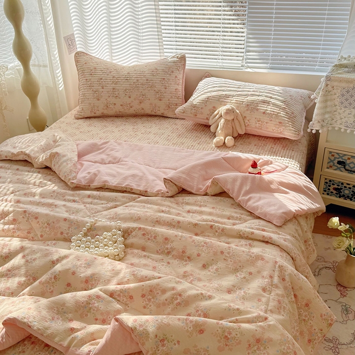 91家纺网 家纺一手货源 找家纺 玉海棠家纺 2026新款A类云感双层纱7A抗菌夏被夏凉被空调被四件套 灿烂花开