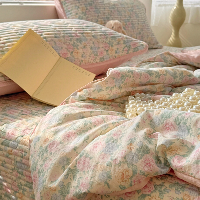 91家纺网 家纺一手货源 找家纺 玉海棠家纺 2026新款A类云感双层纱7A抗菌夏被夏凉被空调被四件套 繁华里