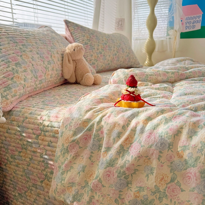 91家纺网 家纺一手货源 找家纺 玉海棠家纺 2026新款A类云感双层纱7A抗菌夏被夏凉被空调被四件套 繁华里