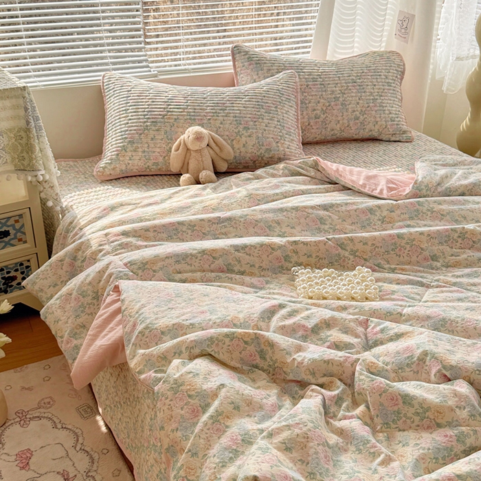 91家纺网 家纺一手货源 找家纺 玉海棠家纺 2026新款A类云感双层纱7A抗菌夏被夏凉被空调被四件套 繁华里