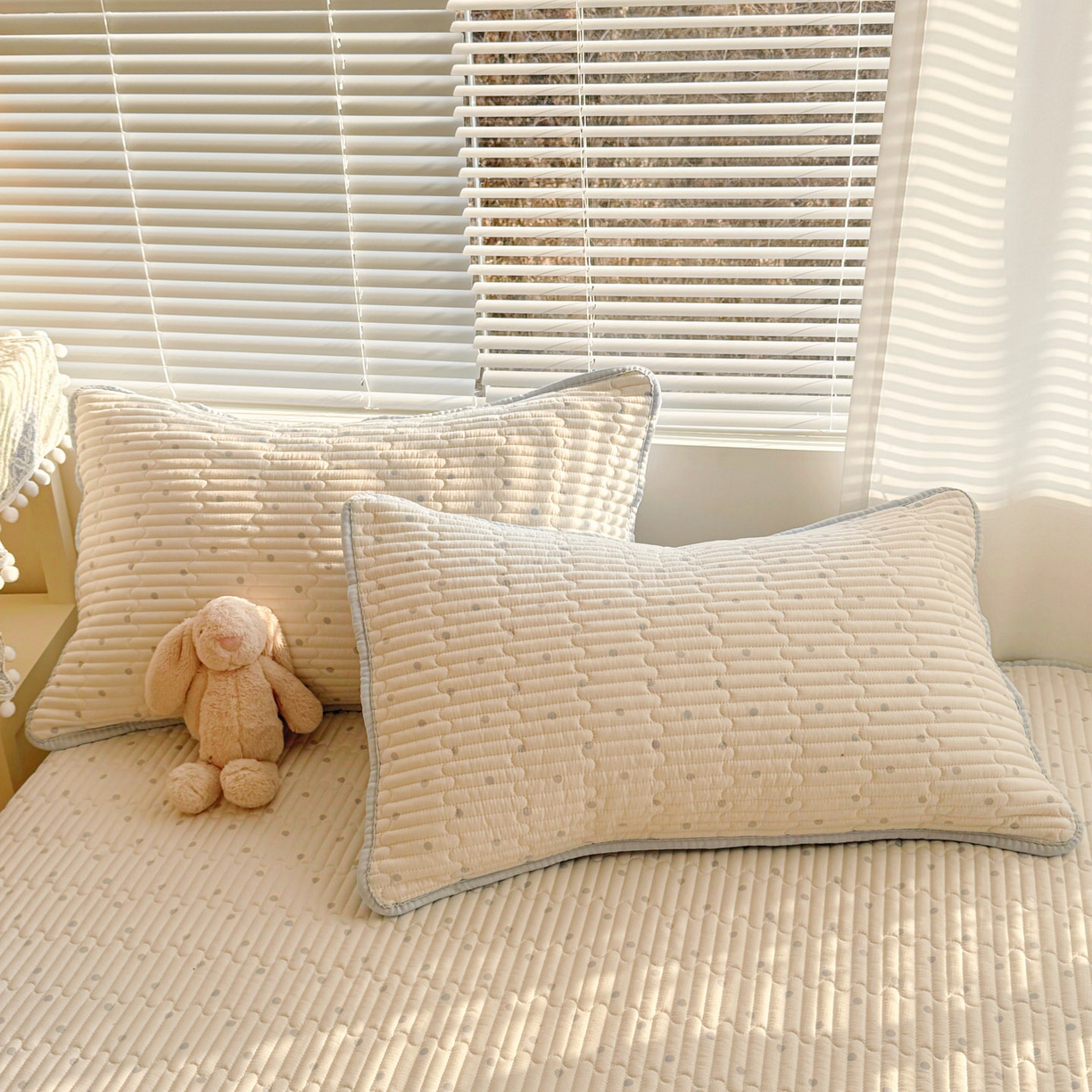 91家纺网 家纺一手货源 找家纺 玉海棠家纺 2026新款A类云感双层纱7A抗菌夏被夏凉被空调被四件套 蓝波点