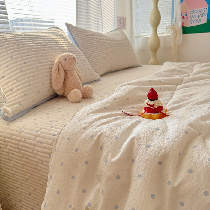 91家纺网 家纺一手货源 找家纺 玉海棠家纺 2026新款A类云感双层纱7A抗菌夏被夏凉被空调被四件套 蓝波点