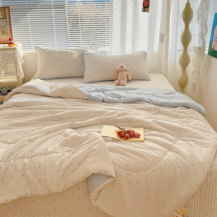 91家纺网 家纺一手货源 找家纺 玉海棠家纺 2026新款A类云感双层纱7A抗菌夏被夏凉被空调被四件套 蓝波点