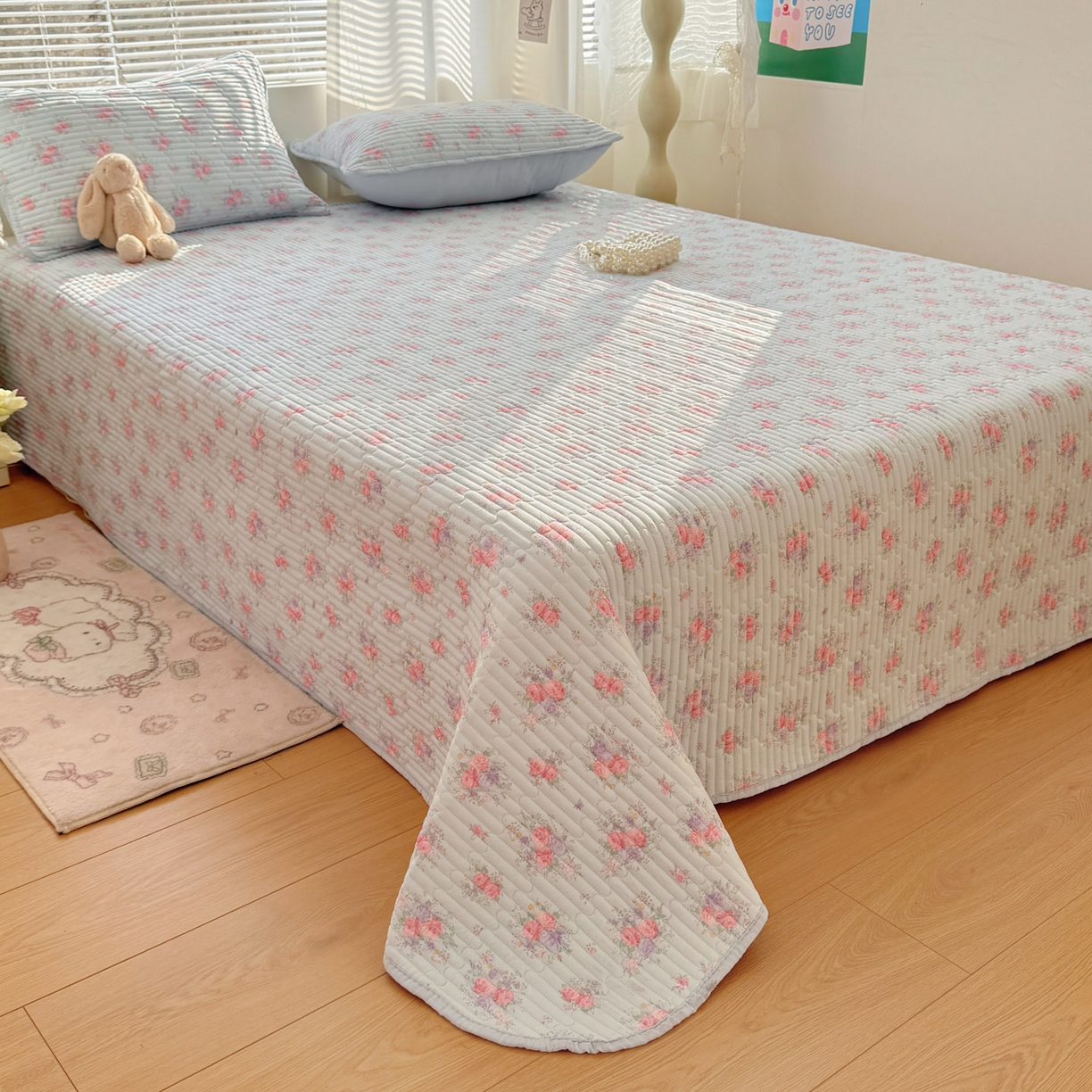 91家纺网 家纺一手货源 找家纺 玉海棠家纺 2026新款A类云感双层纱7A抗菌夏被夏凉被空调被四件套 蓝屿花室