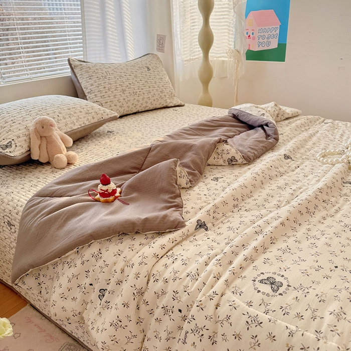 91家纺网 家纺一手货源 找家纺 玉海棠家纺 2026新款A类云感双层纱7A抗菌夏被夏凉被空调被四件套 扑蝴蝶