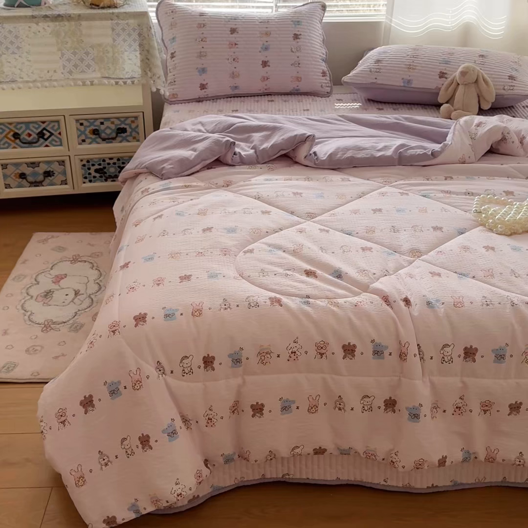 91家纺网 家纺一手货源 找家纺 玉海棠家纺 2026新款A类云感双层纱7A抗菌夏被夏凉被空调被四件套 童话故事