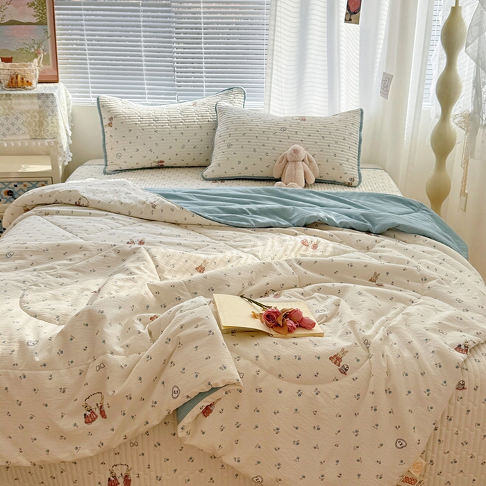 91家纺网 家纺一手货源 找家纺 玉海棠家纺 2026新款A类云感双层纱7A抗菌夏被夏凉被空调被四件套 兔先生