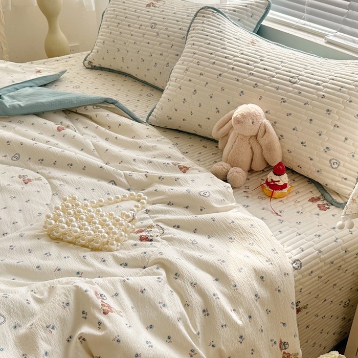 91家纺网 家纺一手货源 找家纺 玉海棠家纺 2026新款A类云感双层纱7A抗菌夏被夏凉被空调被四件套 兔先生