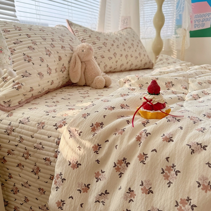 91家纺网 家纺一手货源 找家纺 玉海棠家纺 2026新款A类云感双层纱7A抗菌夏被夏凉被空调被四件套 杏花灿烂