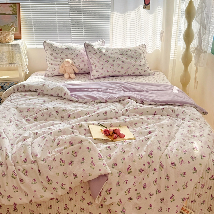 91家纺网 家纺一手货源 找家纺 玉海棠家纺 2026新款A类云感双层纱7A抗菌夏被夏凉被空调被四件套 紫葡萄