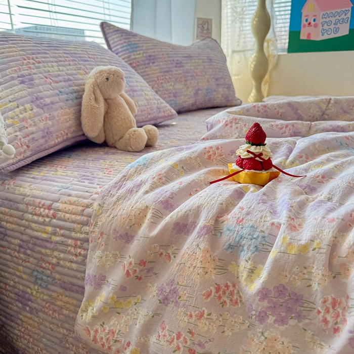 91家纺网 家纺一手货源 找家纺 玉海棠家纺 2026新款A类云感双层纱7A抗菌夏被夏凉被空调被四件套 紫韵花信