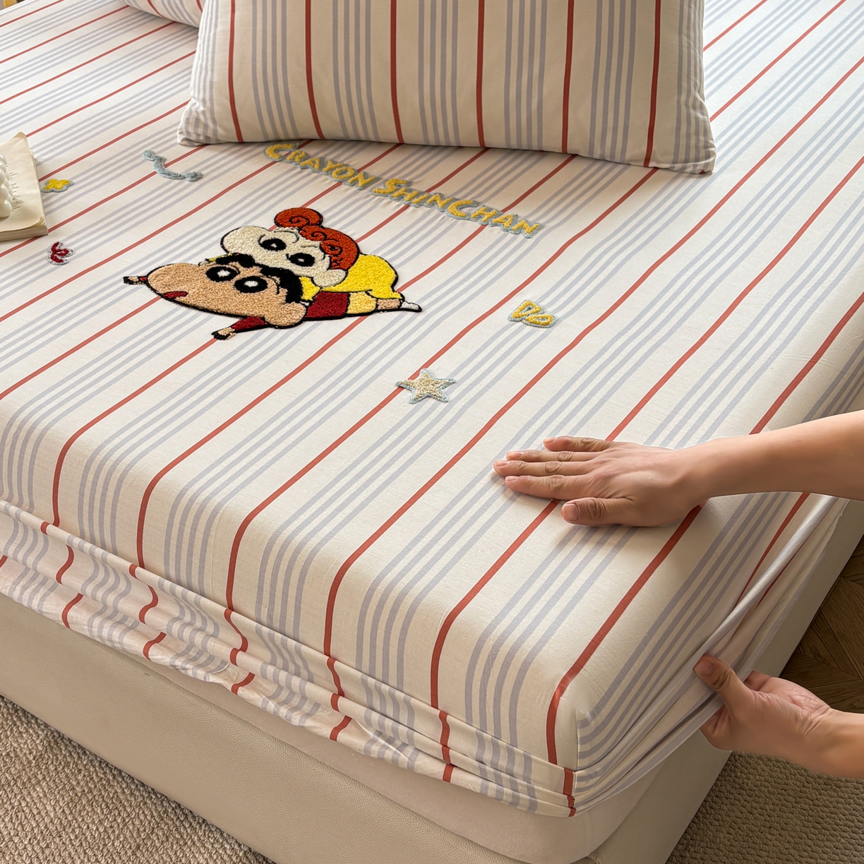 91家纺网 家纺一手货源 找家纺 （总）居眠 2026新款全棉刺绣蜡笔小新床笠