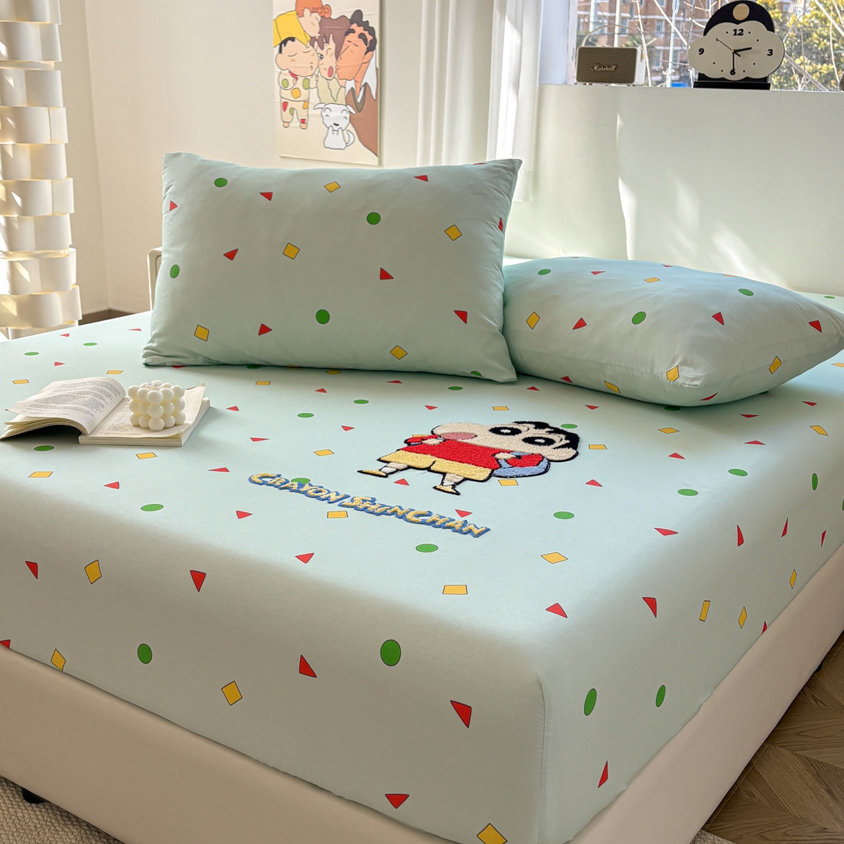 91家纺网 家纺一手货源 找家纺 居眠 2026新款全棉刺绣蜡笔小新床笠 稚趣童年-小新