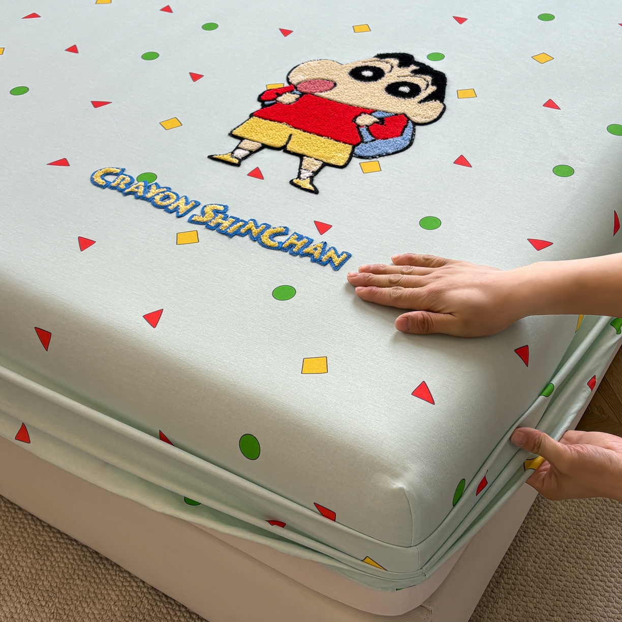 91家纺网 家纺一手货源 找家纺 居眠 2026新款全棉刺绣蜡笔小新床笠 稚趣童年-小新