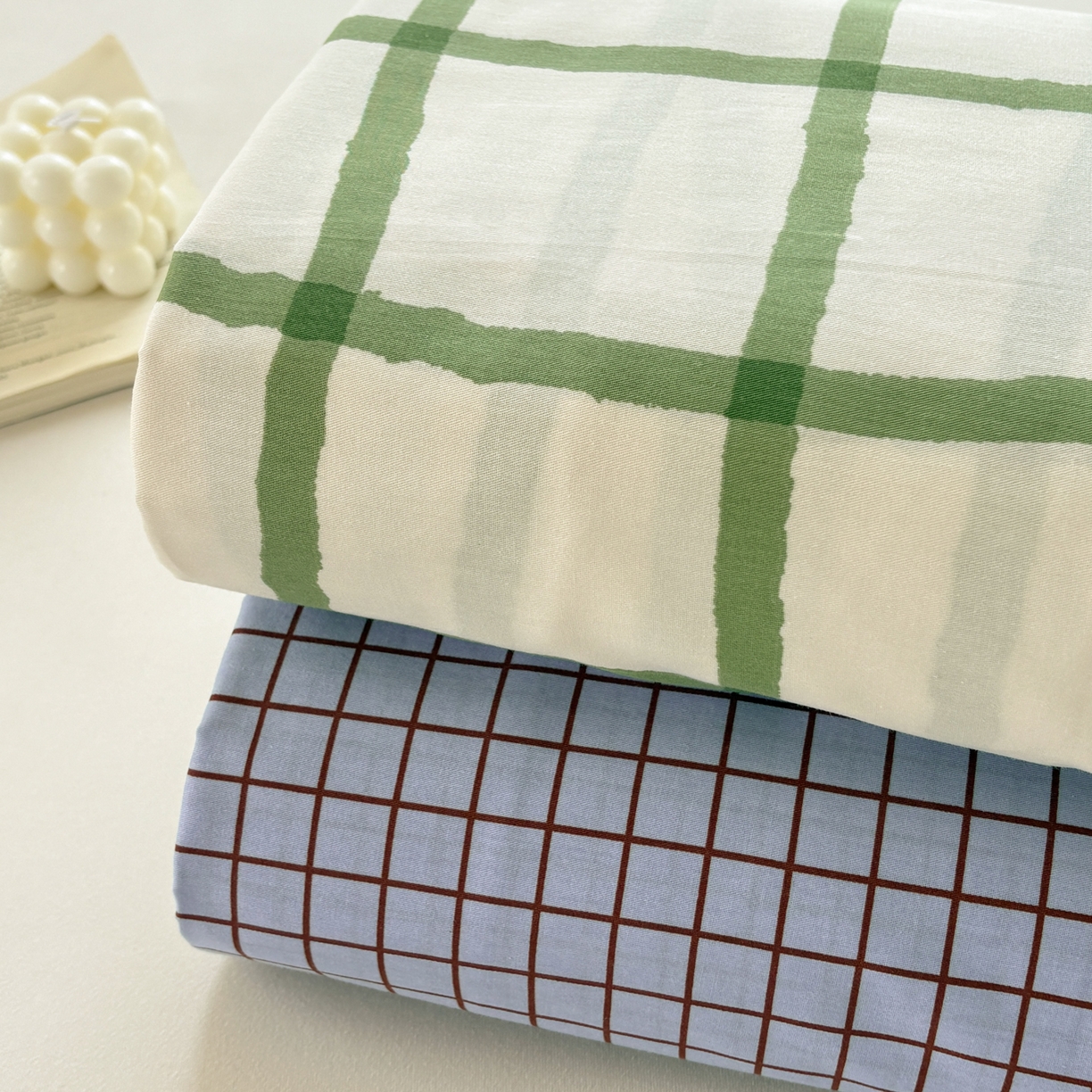 91家纺网 家纺一手货源 找家纺 居眠 2026新款全棉刺绣蜡笔小新床笠 组合叠拍