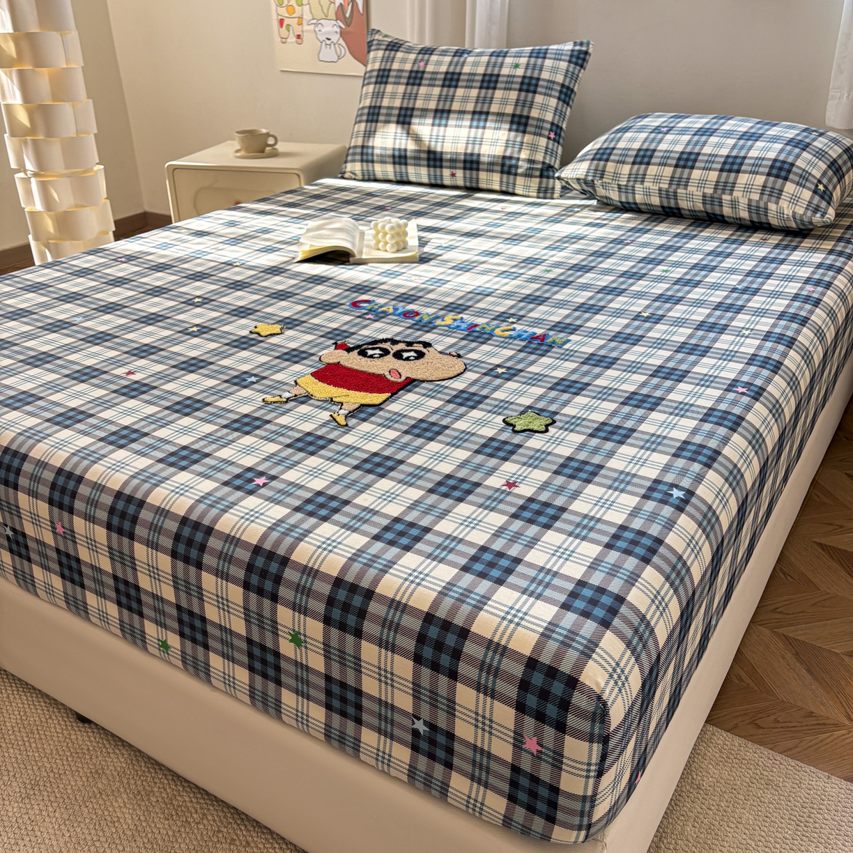 91家纺网 家纺一手货源 找家纺 居眠 2026新款全棉刺绣蜡笔小新床笠 由由里-小新