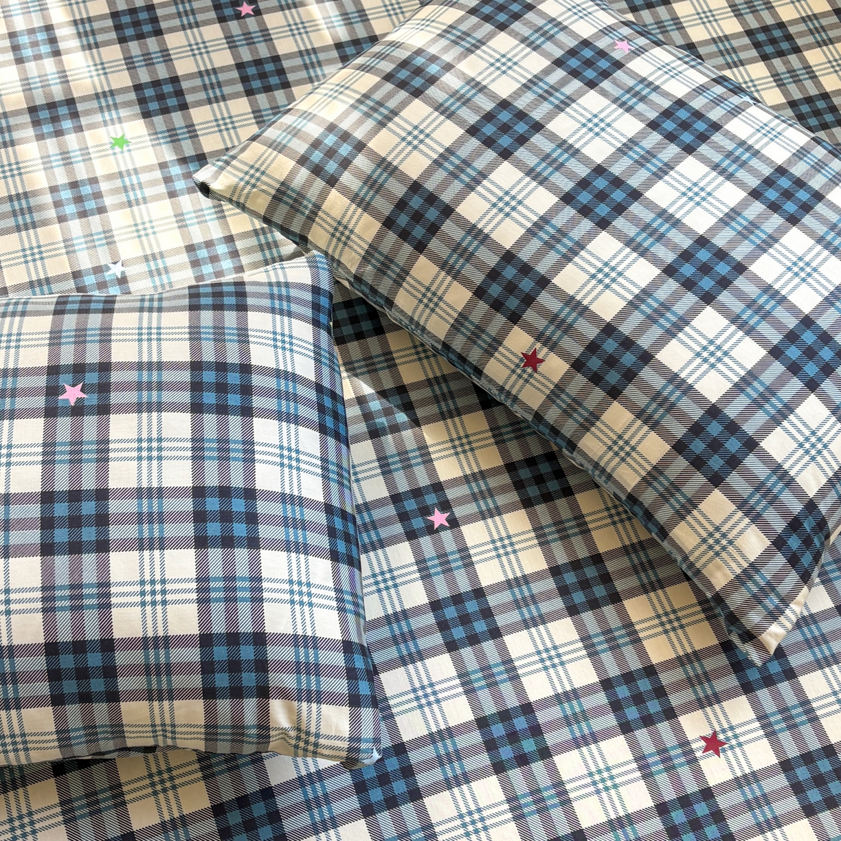 91家纺网 家纺一手货源 找家纺 居眠 2026新款全棉刺绣蜡笔小新枕套 由由里-小新