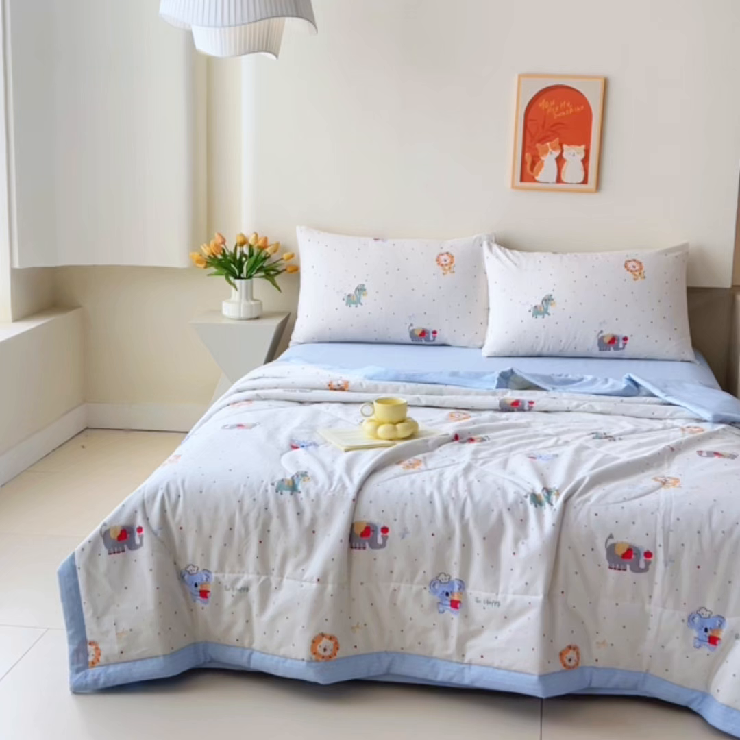 91家纺网 家纺一手货源 找家纺 紫乐家纺 2026春夏新款100%新疆棉花里外全棉夏被夏凉被空调被 班尼小象