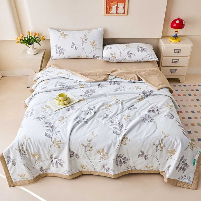 91家纺网 家纺一手货源 找家纺 紫乐家纺 2026春夏新款100%新疆棉花里外全棉夏被夏凉被空调被 枫林叶语-米