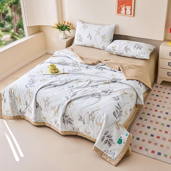 91家纺网 家纺一手货源 找家纺 紫乐家纺 2026春夏新款100%新疆棉花里外全棉夏被夏凉被空调被 枫林叶语-米