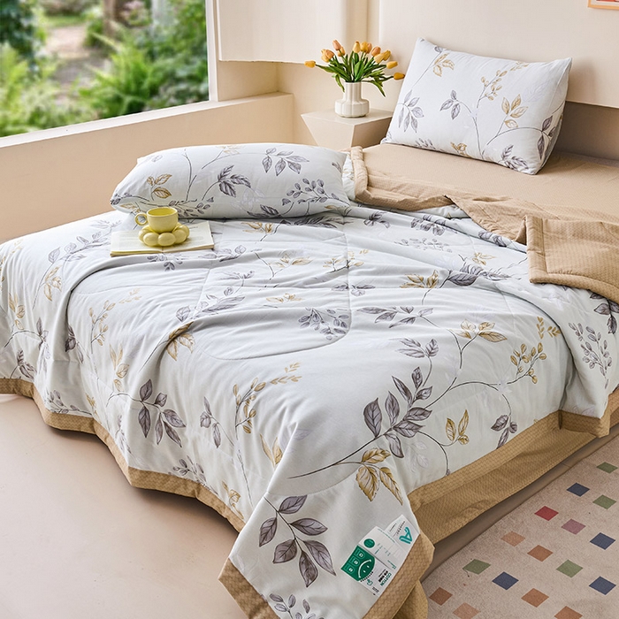 91家纺网 家纺一手货源 找家纺 紫乐家纺 2026春夏新款100%新疆棉花里外全棉夏被夏凉被空调被 枫林叶语-米