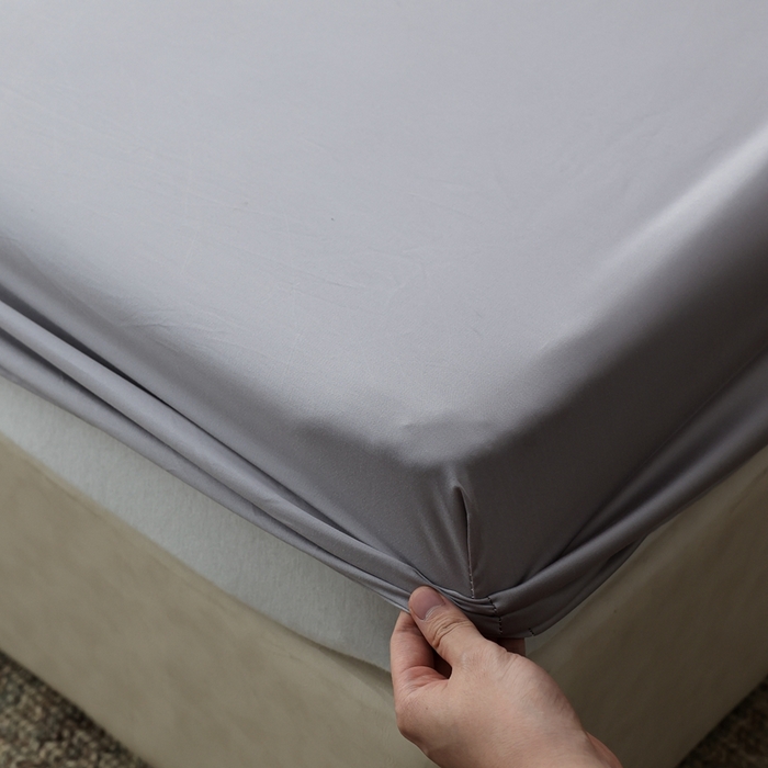 91家纺网 家纺一手货源 找家纺 ROZ home 蕊姿家居 2026新款60s天丝棉数码印花单床笠 葡萄绿 极致灰