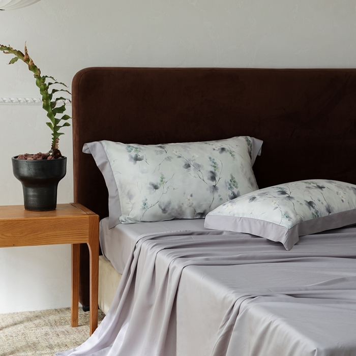 91家纺网 家纺一手货源 找家纺 ROZ home 蕊姿家居 2026新款60s天丝棉数码印花单床笠 葡萄绿 极致灰