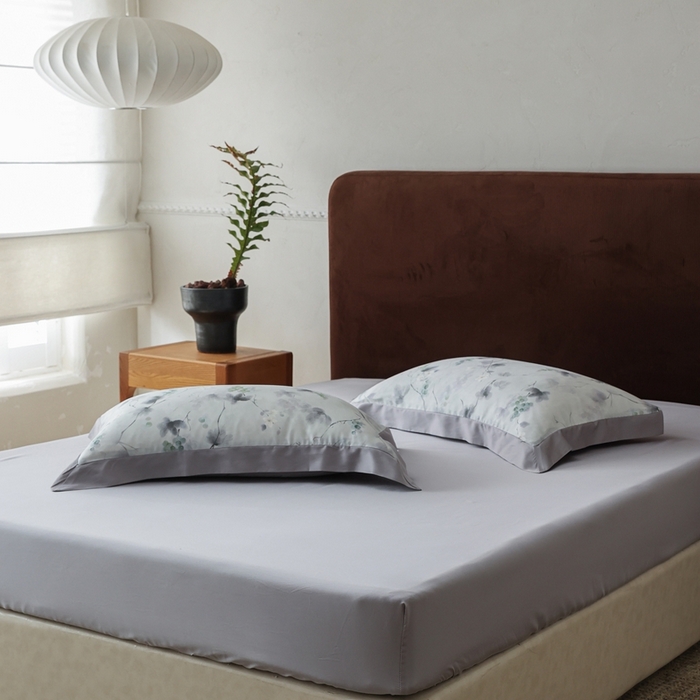 91家纺网 家纺一手货源 找家纺 ROZ home 蕊姿家居 2026新款60s天丝棉数码印花单床单 葡萄绿 极致灰