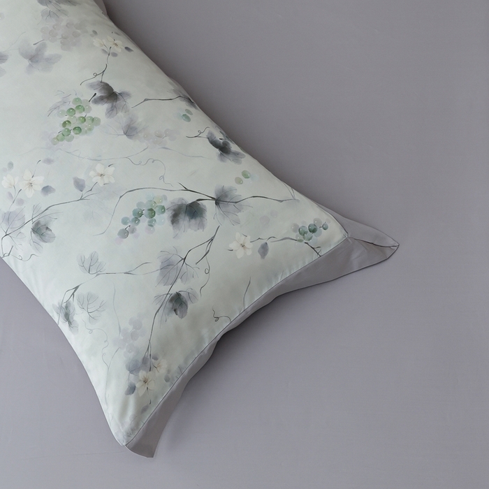 91家纺网 家纺一手货源 找家纺 ROZ home 蕊姿家居 2026新款60s天丝棉数码印花单床单 葡萄绿 极致灰