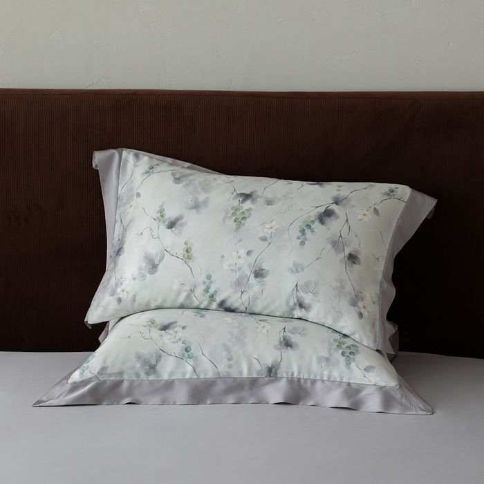 91家纺网 家纺一手货源 找家纺 ROZ home 蕊姿家居 2026新款60s天丝棉数码印花单床单 葡萄绿 极致灰