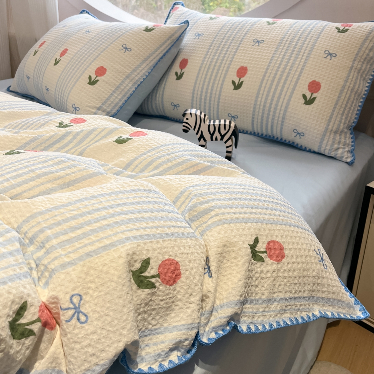 91家纺网 家纺一手货源 找家纺 （总）如一 2026春夏新款全棉纯棉华夫格印花三角针工艺四件套