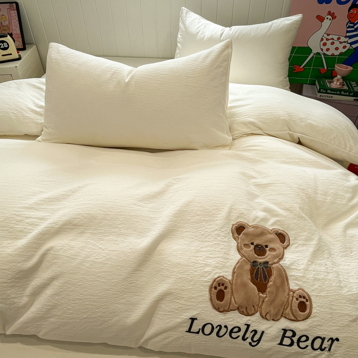 91家纺网 家纺一手货源 找家纺 （总）爱思凯家纺 2026新款皱皱纱卡通贴布绣-咖崽熊被套