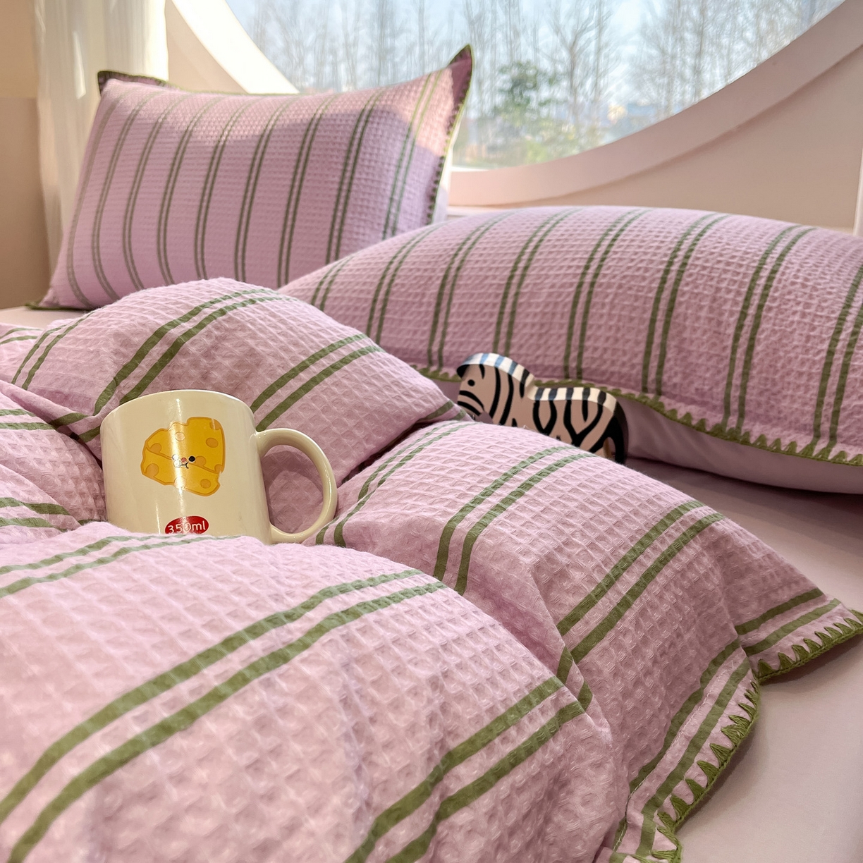 91家纺网 家纺一手货源 找家纺 如一 2026春夏新款全棉纯棉华夫格印花三角针工艺四件套 风月-紫