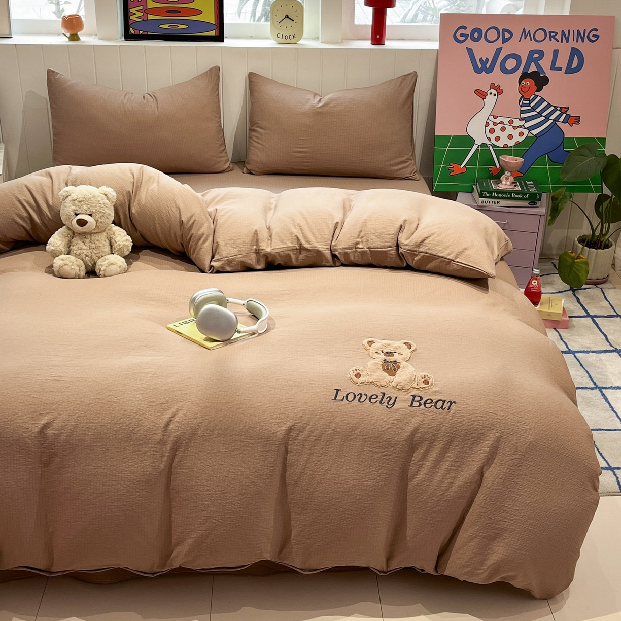 91家纺网 家纺一手货源 找家纺 （总）爱思凯家纺 2026新款皱皱纱卡通贴布绣-咖崽熊四件套