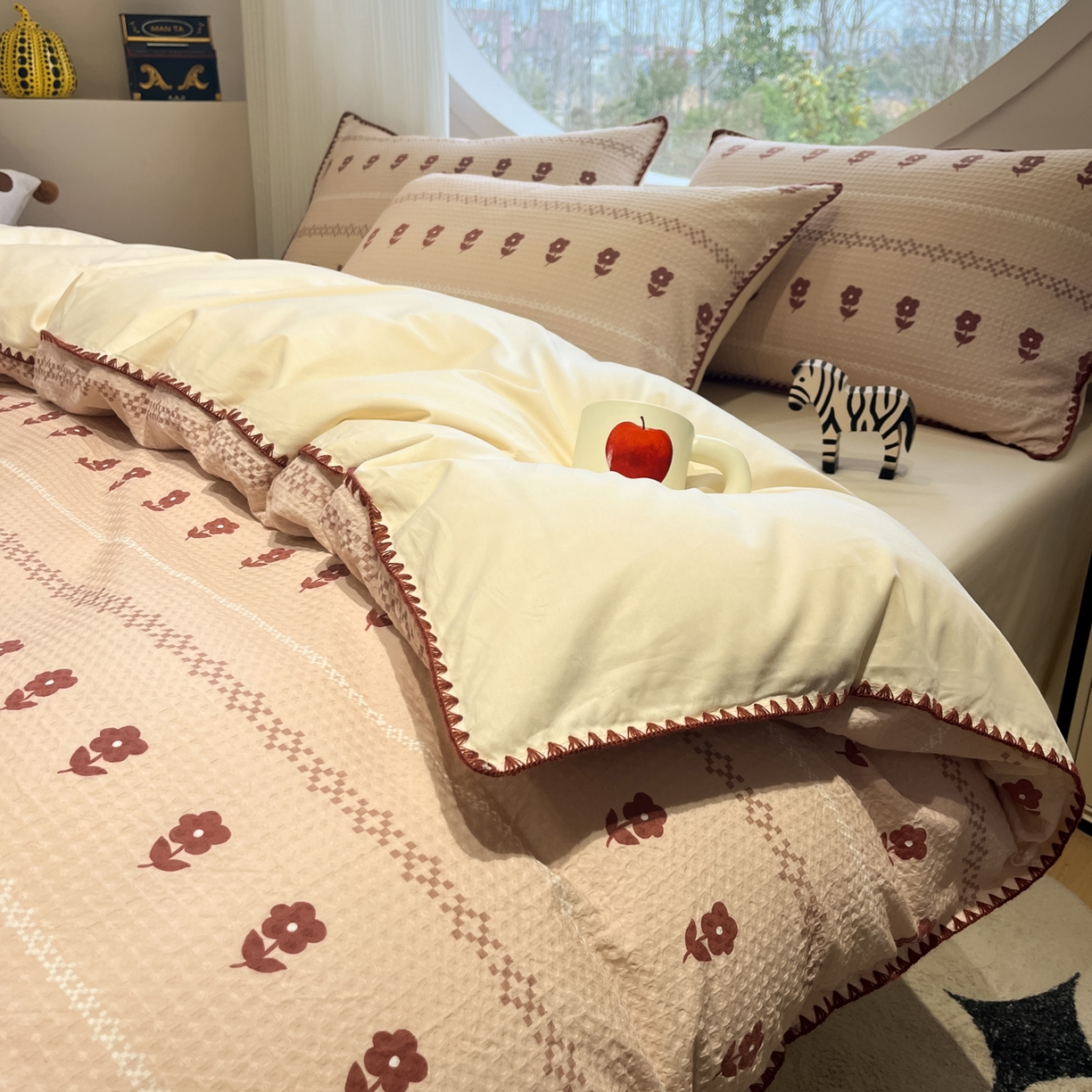 91家纺网 家纺一手货源 找家纺 如一 2026春夏新款全棉纯棉华夫格印花三角针工艺四件套 花花-米