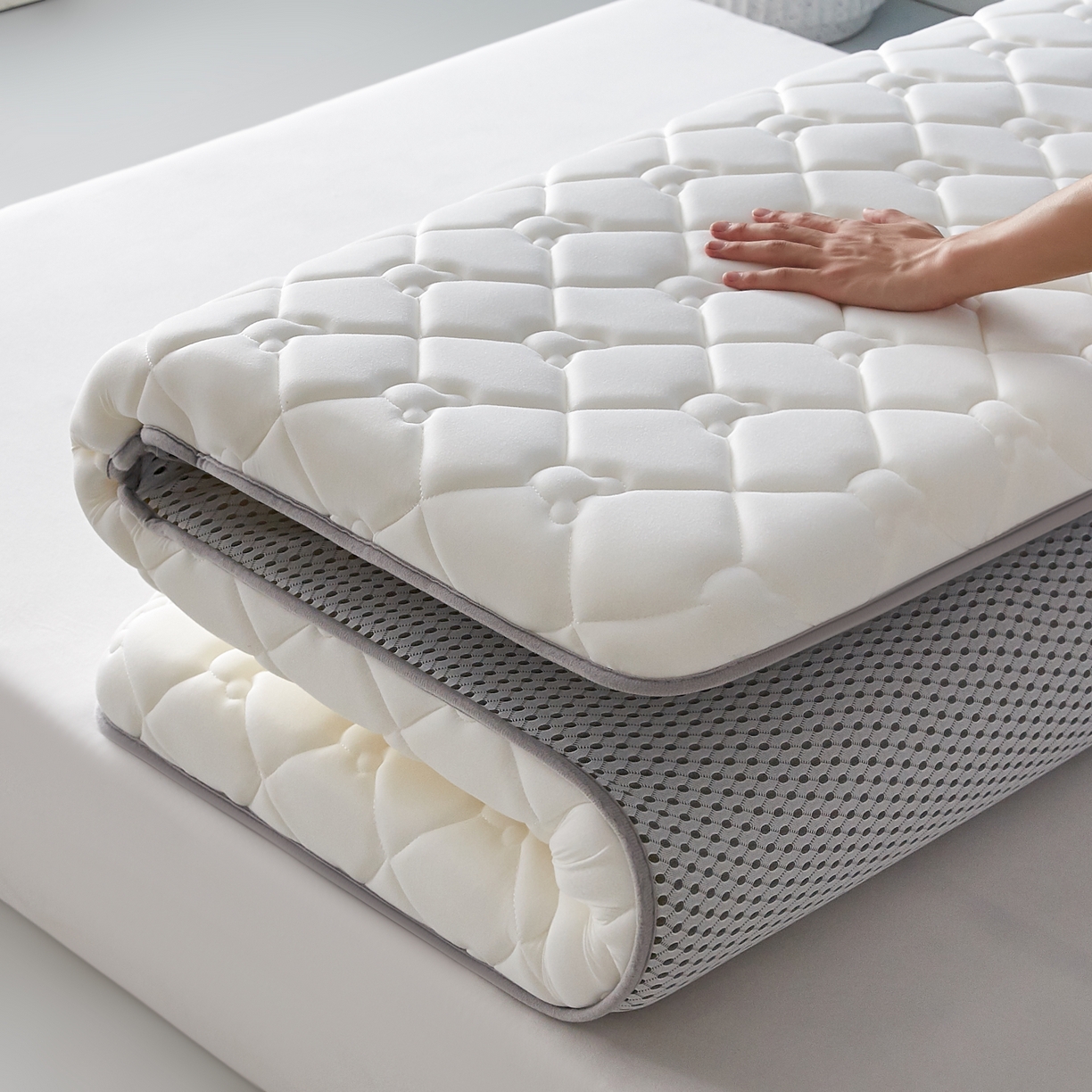 91家纺网 家纺一手货源 找家纺 优莱床垫 2026新款乳胶抗压棉立体床垫垫子 乳胶抗压棉小熊单边白