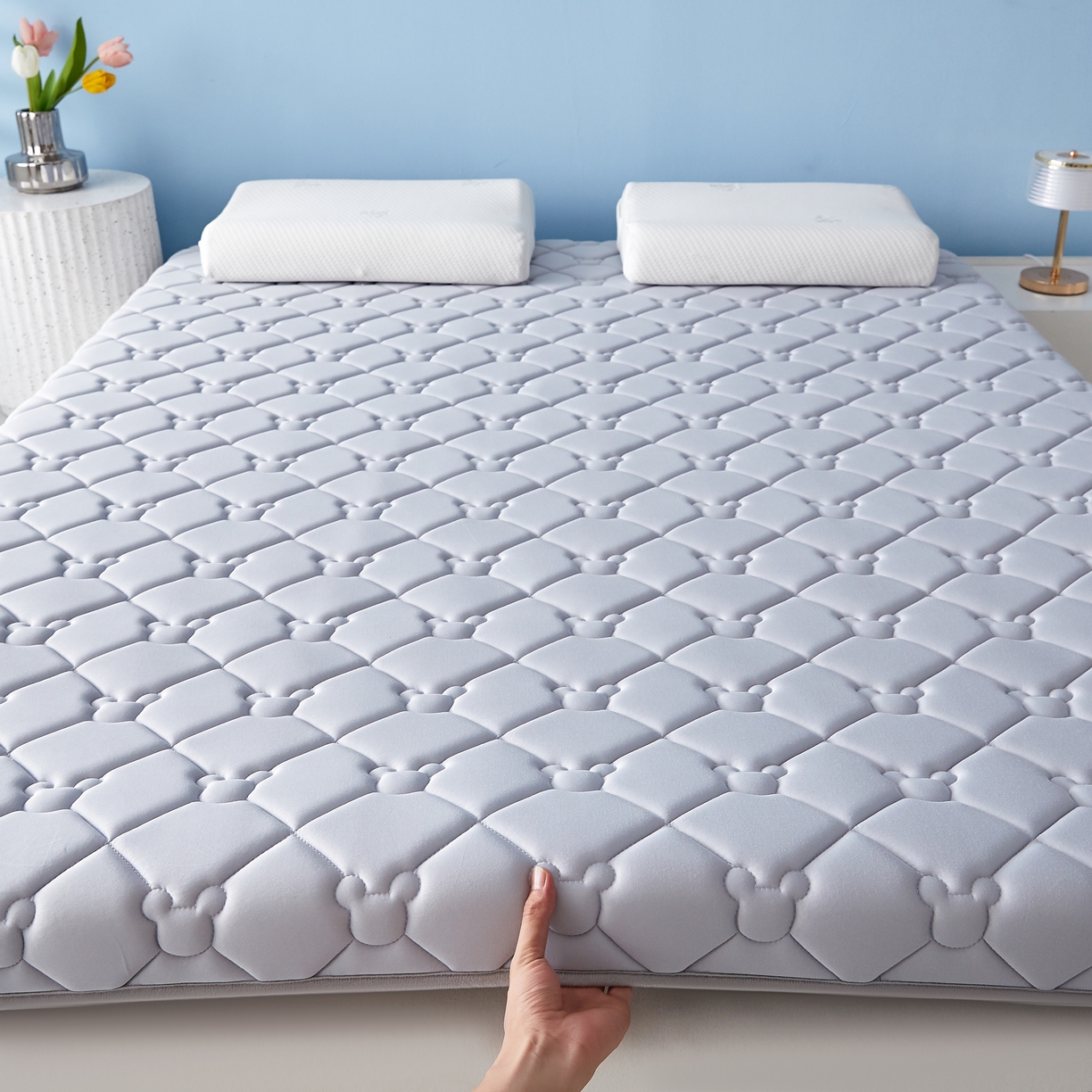 91家纺网 家纺一手货源 找家纺 优莱床垫 2026新款乳胶抗压棉立体床垫垫子 乳胶抗压棉小熊单边灰