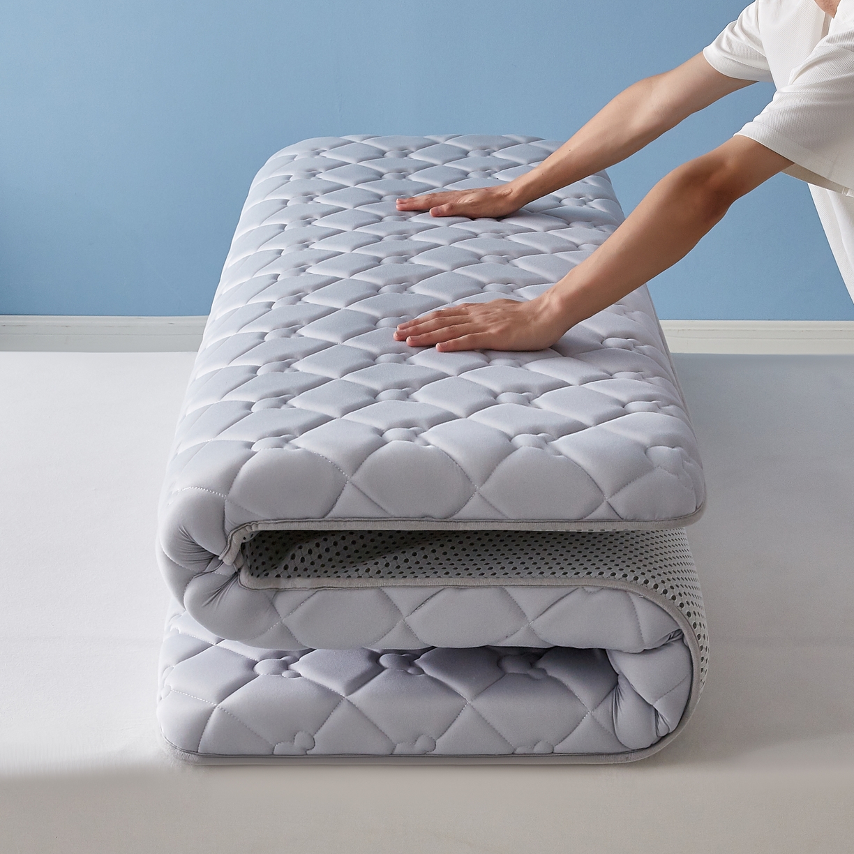 91家纺网 家纺一手货源 找家纺 优莱床垫 2026新款乳胶抗压棉立体床垫垫子 乳胶抗压棉小熊单边灰