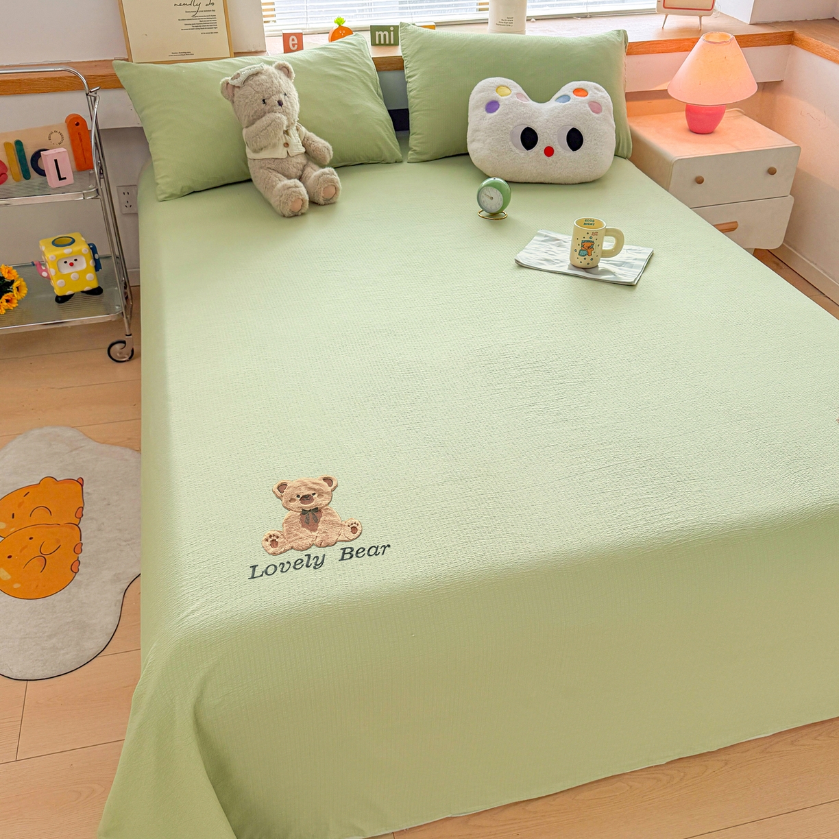 91家纺网 家纺一手货源 找家纺 （总）爱思凯家纺 2026新款皱皱纱卡通贴布绣-咖崽熊床单